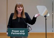 安吉拉·雷纳（Angela Rayner）誓言，英格兰每个地区都要选出一位在住房和交通方面拥有权力的市长