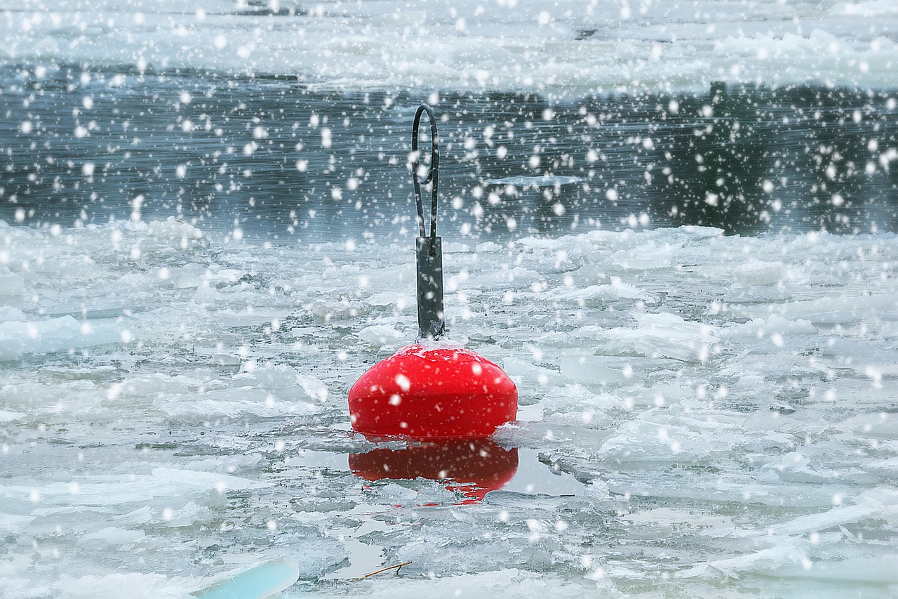 湖北低温雨雪冰冻橙色预警，极端天气挑战应对攻略